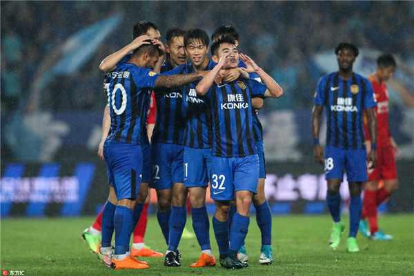 关于江苏苏宁在主场大胜深圳，喜获三分的信息